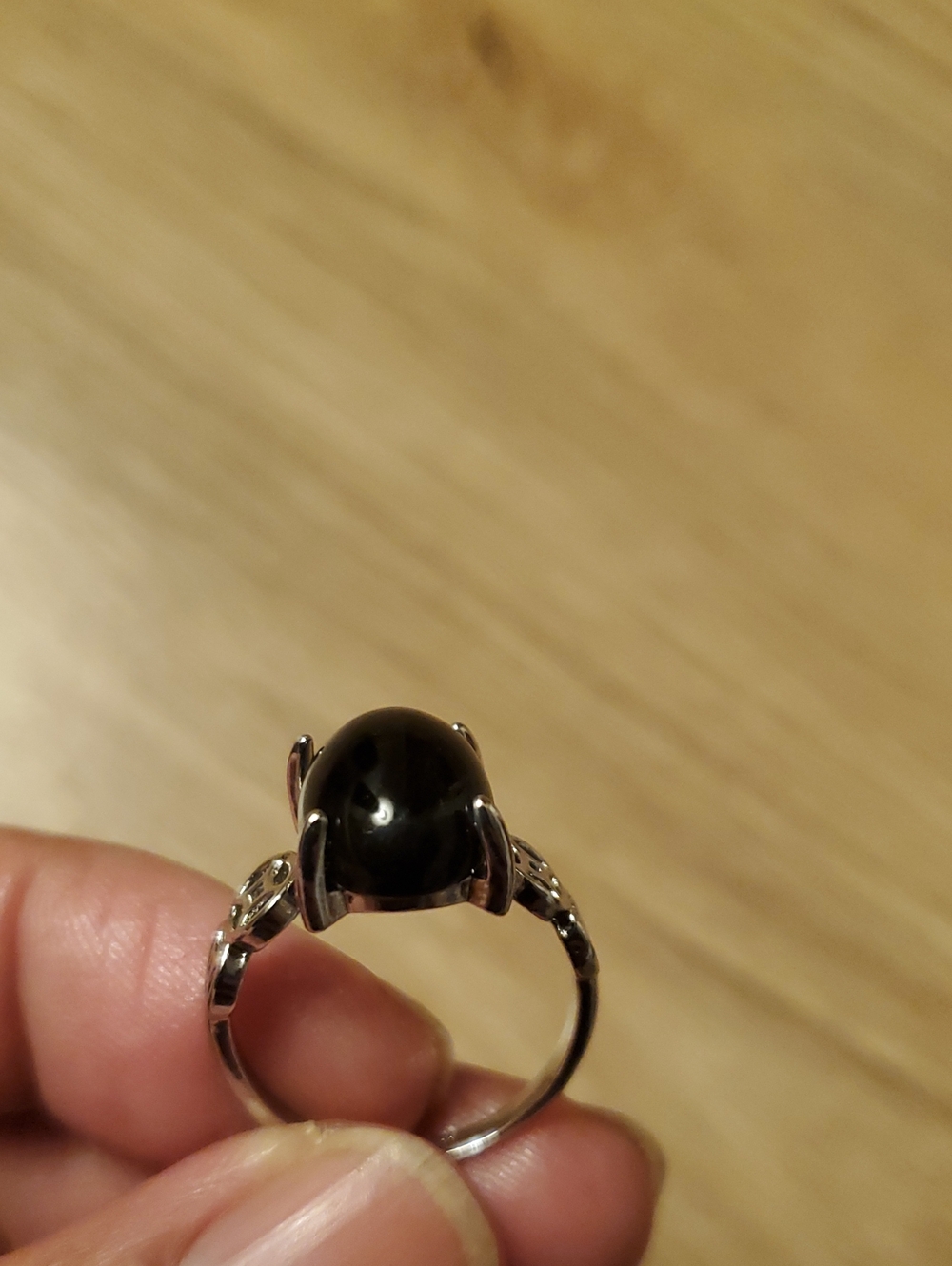 Silver Ring with Black Cabochon Stone - Elegant Women's Jewelry Size 8
